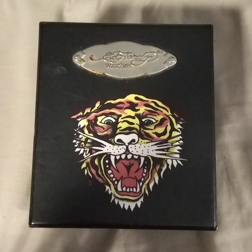 Vintage Y2K Ed Hardy Love Kills Slowly Skull Watch Black Leather Cuff Round Face
